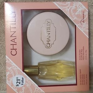 Vtg NIB Chantilly gift set by Dana